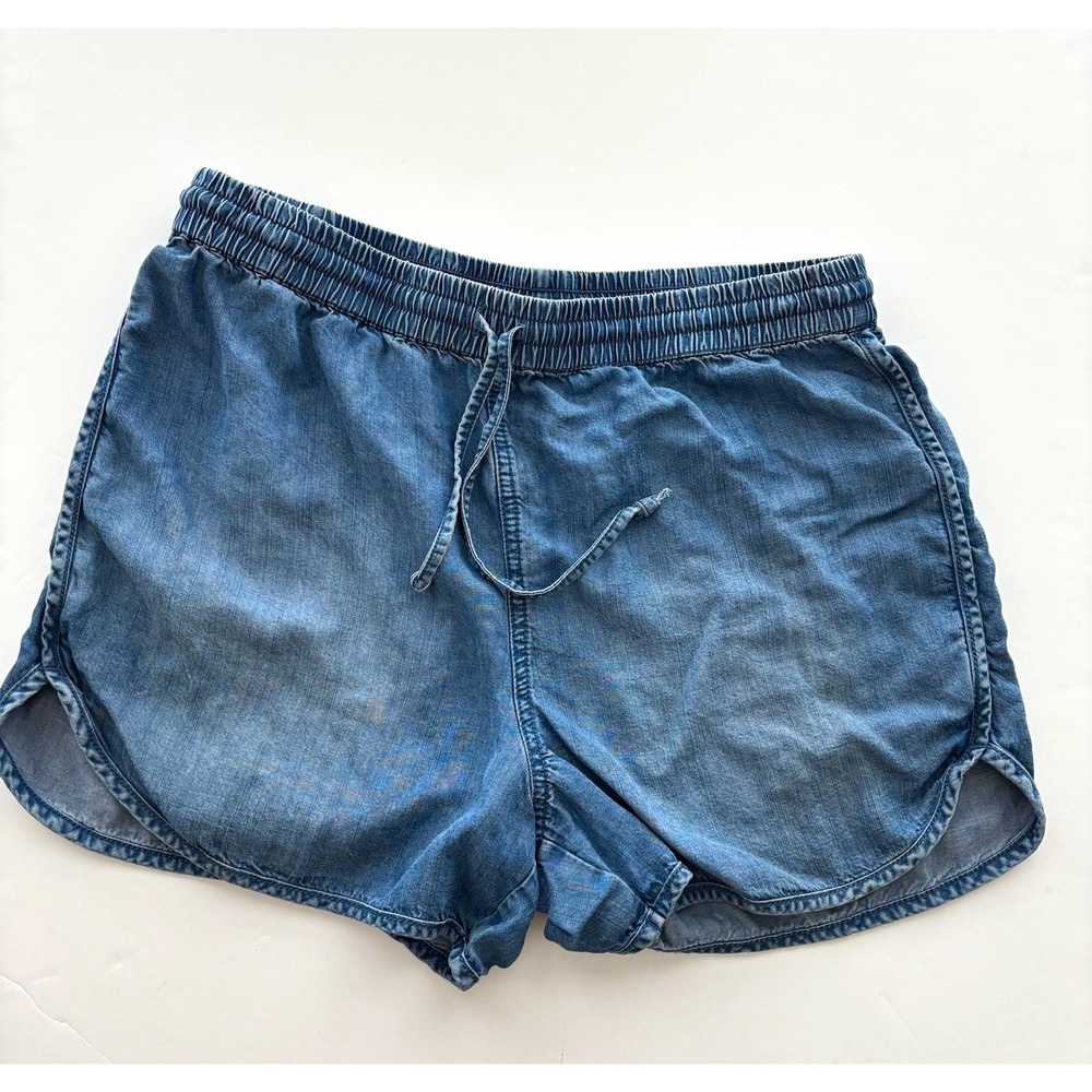 Juicy Couture Blue Chambray Shorts M minimalist feminine athleisure